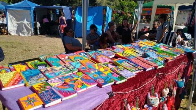 Feria de artesanos en el Medasur (Vïa Santa Rosa)