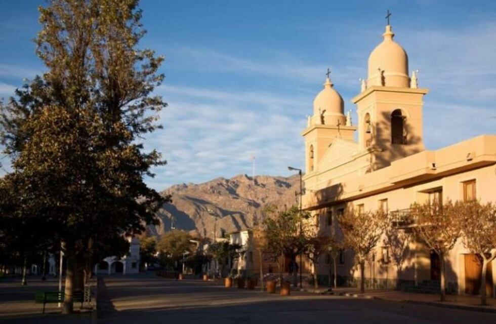 Suspenden el turismo interno de Salta por el aumento de casos de coronavirus en la Provincia