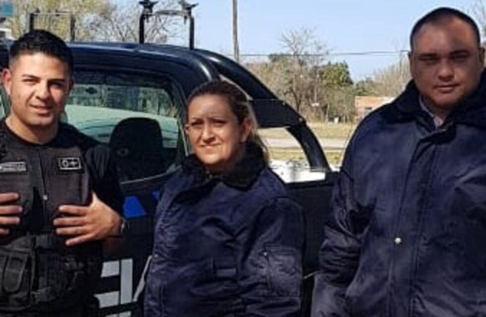 Héroes de uniforme: policías le salvaron la vida a una beba de tres meses en un patrullero