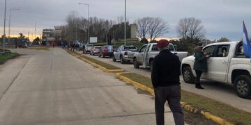 Banderazo del campo contra la expropiación de Vicentín en Azul