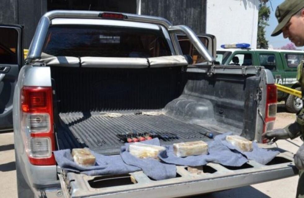 Detuvieron a un hombre con cuatro kilos de cocaína en Fernández