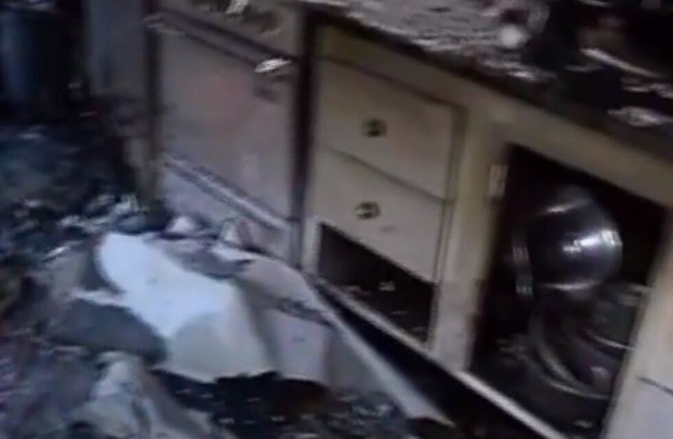 Dos chicos de 14 y 16 años quedaron en peligro tras el incendio de una casa en zona norte