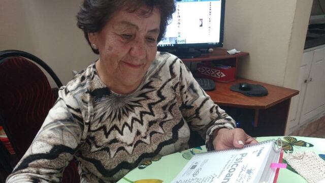 Dionisia tiene 81 años y se animó a estudiar y adaptarse a las nuevas tecnologías\u002E
