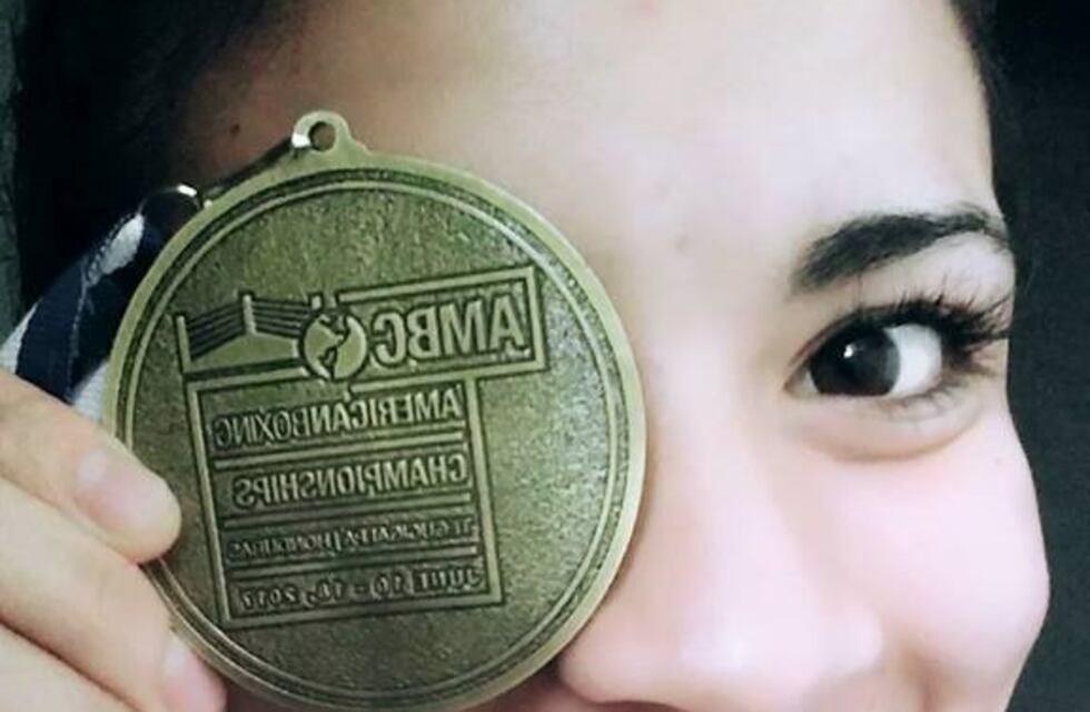 Leonela Sánchez, medalla de oro en el Continental de boxeo