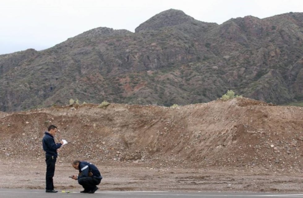 Rescataron a tres personas que se habían perdido en la montaña