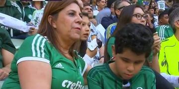 Una madre le relató a su hijo ciego las acciones del clásico paulista entre Palmeiras y Corinthians\u002E