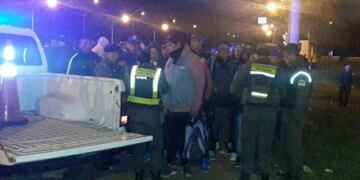 Entre los simpatizantes habu00eda varios miembros de la barra brava xeneize.