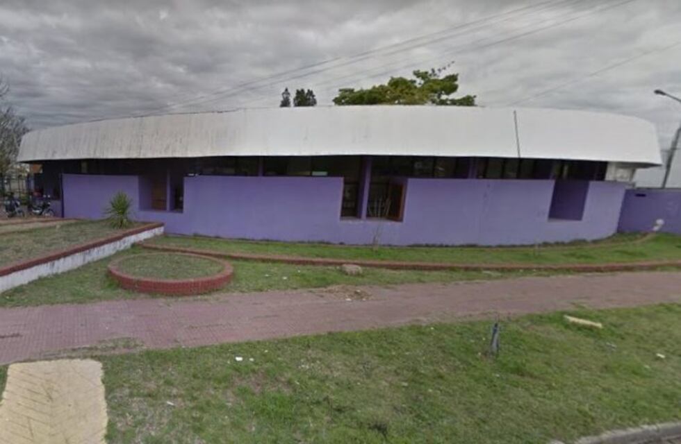 Lanús: arrojaron desde un auto el cuerpo de un joven frente a una sala de primeros auxilios