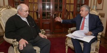 El obispo Fernández escuchó las explicaciones del gobernador Morales\u002E