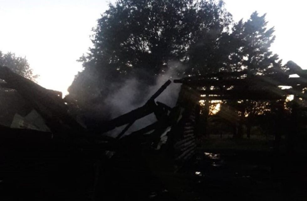 Se incendió una cabaña en Potrero de Garay