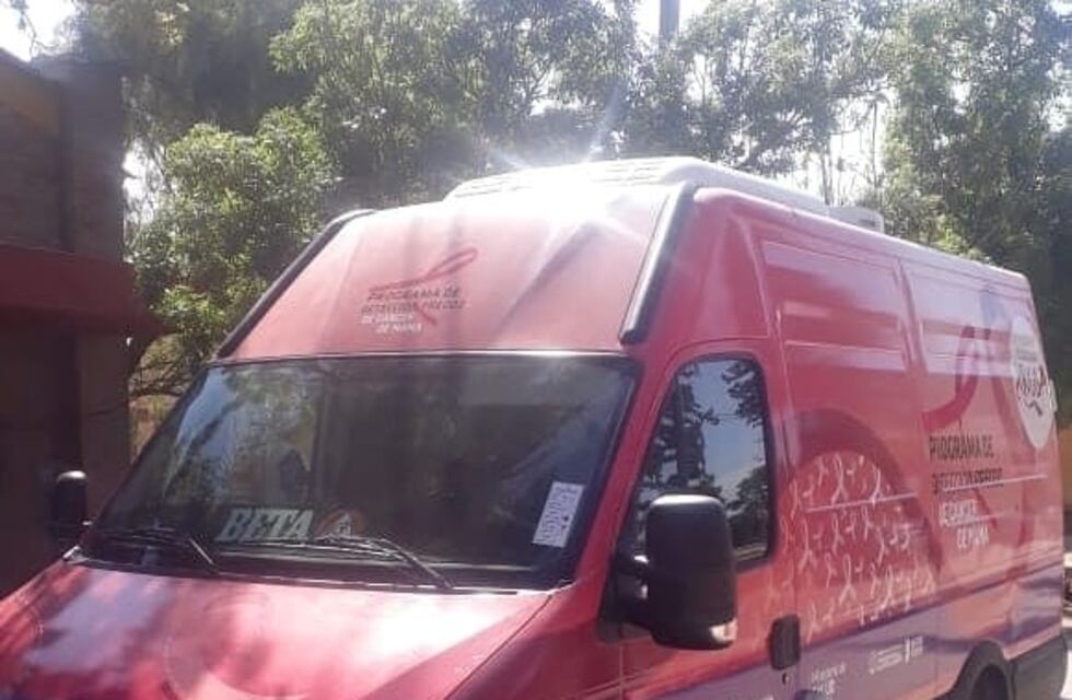 El mamógrafo móvil permanecerá una semana más en Villa Parque Santa Ana