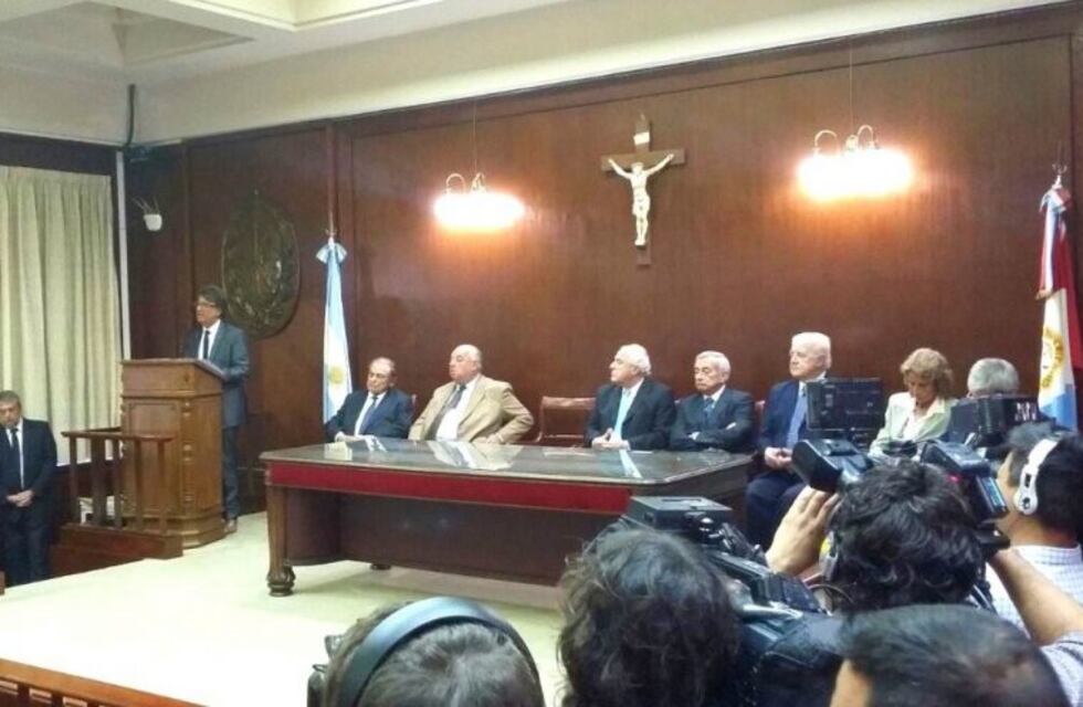 El presidente de la Corte de Santa Fe pidió cubrir en forma "rápida" 84 puestos de jueces vacantes