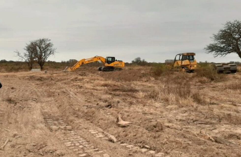 La Policía secuestró maquinas que habrían talado monte autóctono en Córdoba