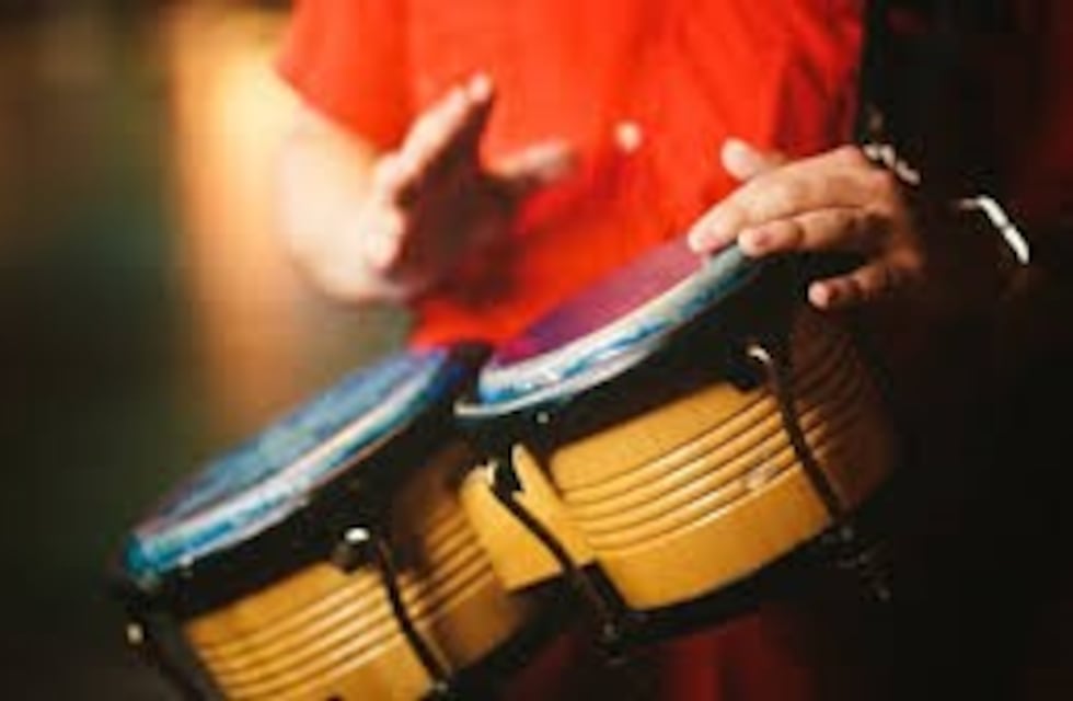 Cierre de año municipal a pura salsa en Arroyito