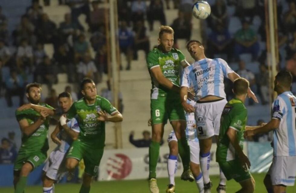Racing perdió 2-1 en un partido clave ante Sportivo Belgrano
