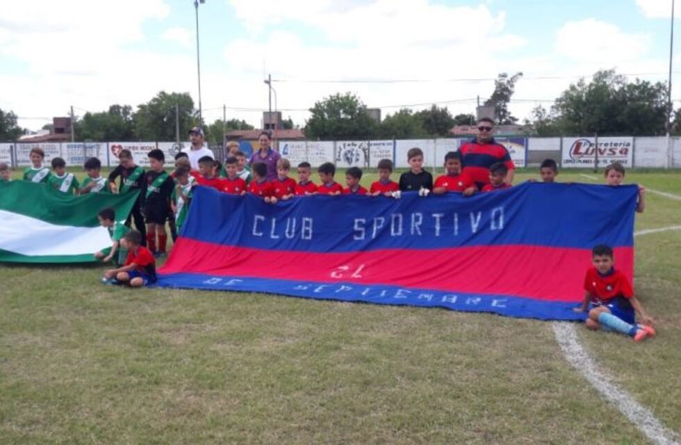 Se jugó el primer Clasico de la Amistad en futbol de inferiores