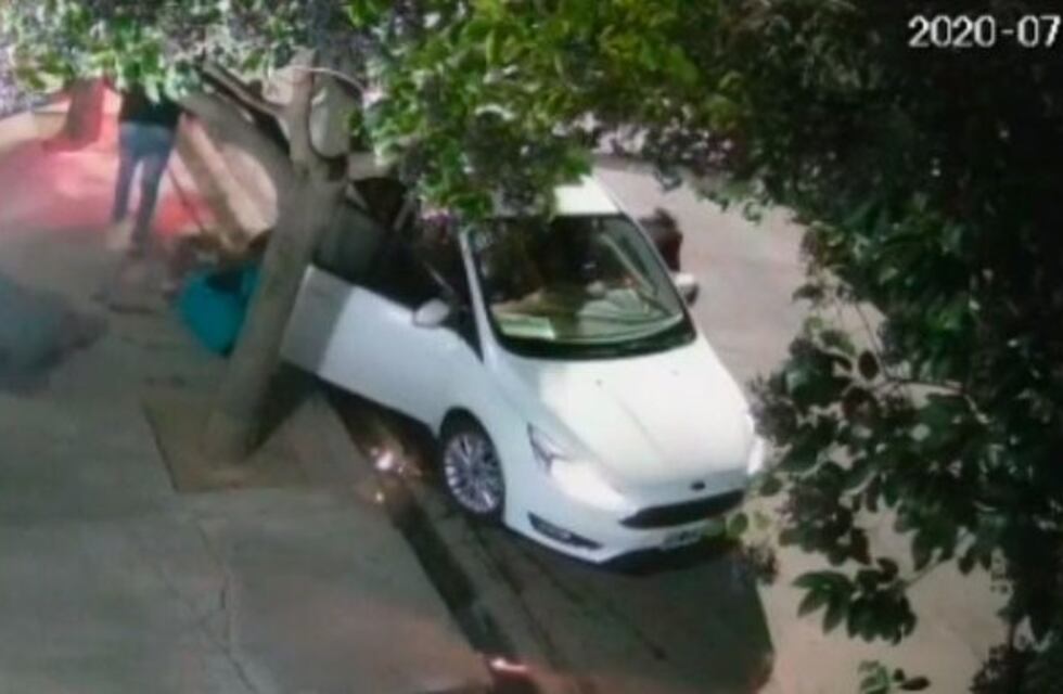 Inseguridad en Córdoba: golpearon a dos jubilados para bajarlos del auto