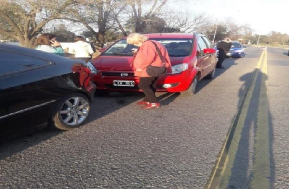 Colonia Caroya: chocó dos autos y terminó en el Hospital