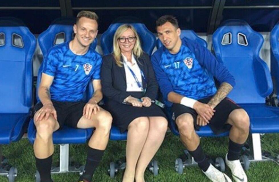 Quién es la mujer que acompaña a la Selección Croata en cada partido
