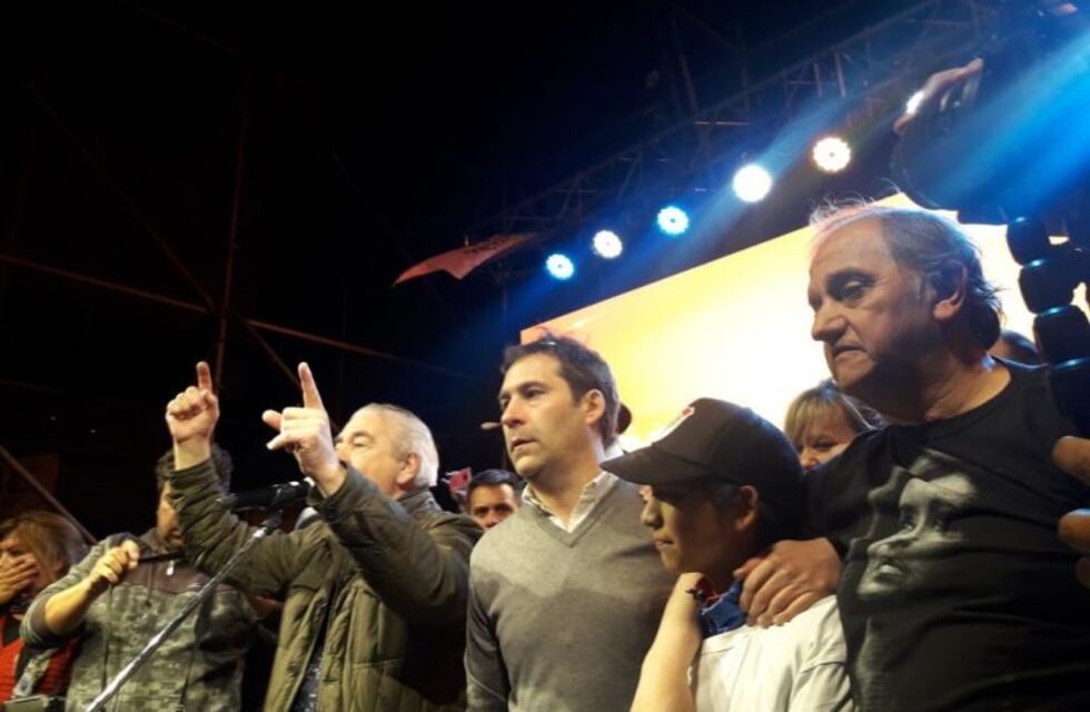 El Frente de Todos festeja en Comodoro Rivadavia