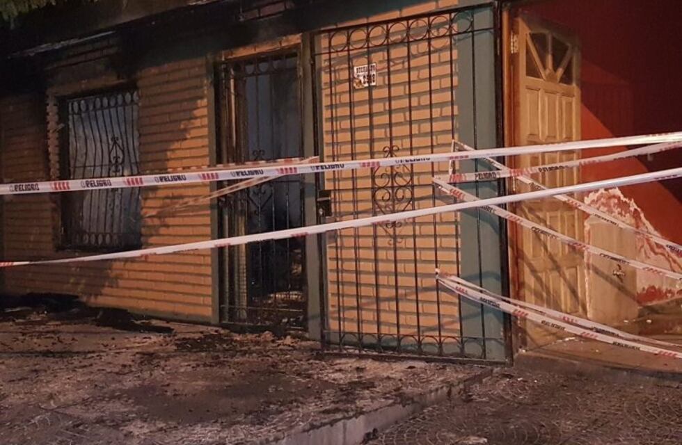 Murió la joven madre que quedó atrapada por un incendio; su bebé, internado