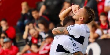 Durísima derrota de Newell's ante Gimnasia de La Plata por 3 a 1