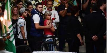 Despidieron los restos de Houseman