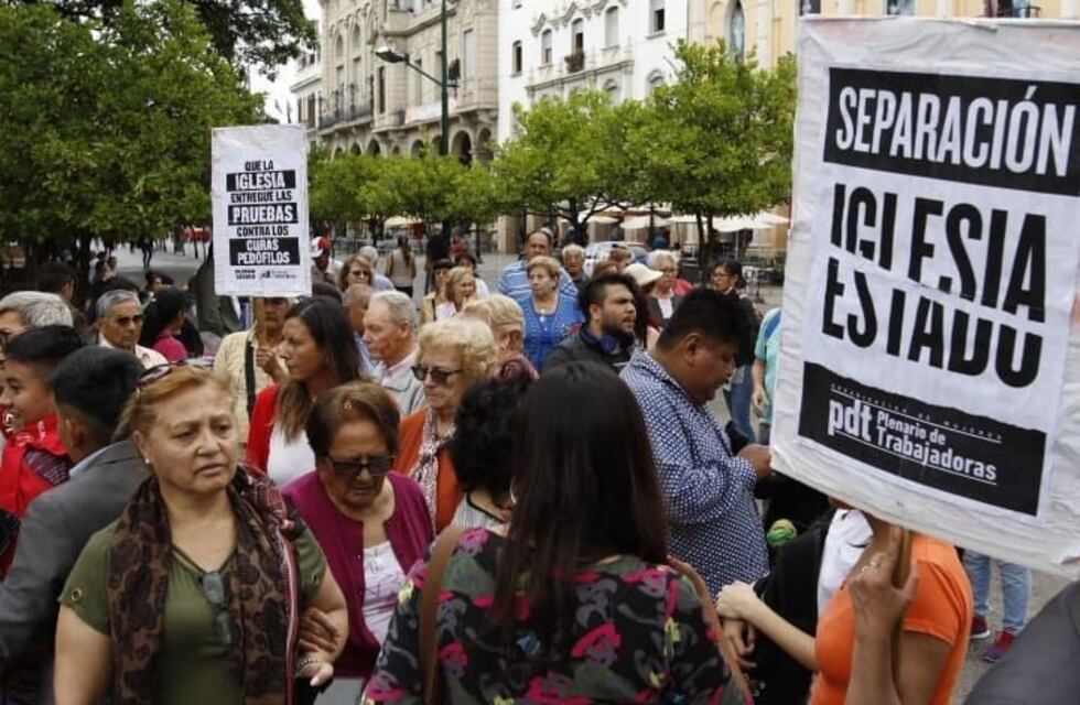 Salteños marcharon en contra de los abusos sexuales en la Iglesia