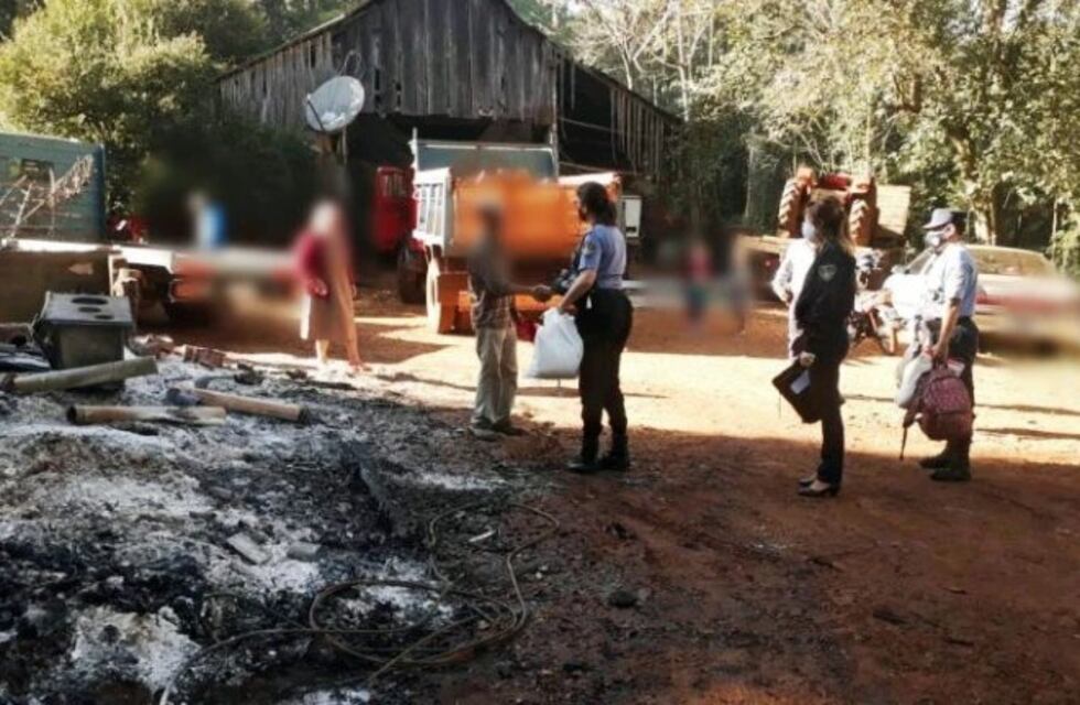 La Policía gestionó una cruzada solidaria para un matrimonio que fue víctima de un incendio en San Martín