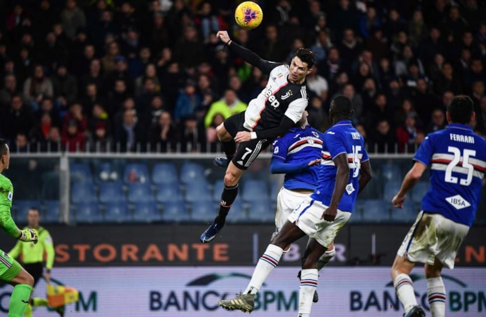 El impresionante salto de Cristiano Ronaldo que generó los memes más divertidos en las redes