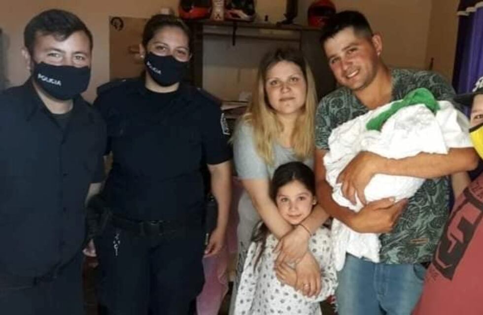 Bahía: policías parteros ayudan a una mujer a dar a luz