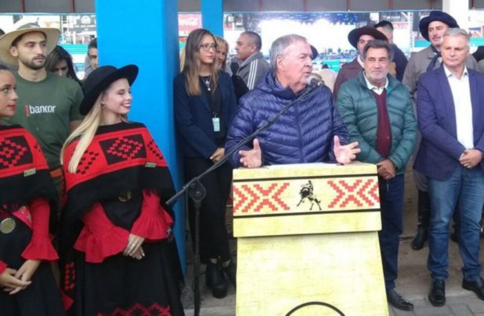 Schiaretti inauguró el Festival de Jesús María con un fuerte aporte