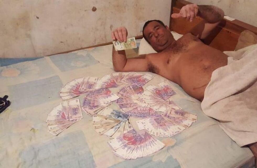 Concejal fue reelecto pese a tener una denuncia por violencia y fotografiarse semidesnudo