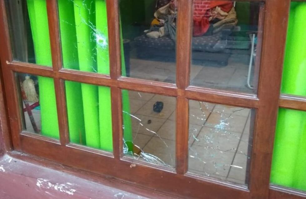 Atacaron a balazos la casa de un sobrino de Roberto "Pimpi" Caminos