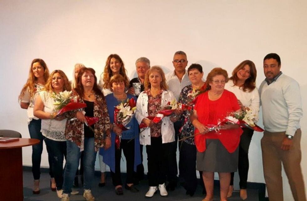 Reconocieron al personal auxiliar de educación