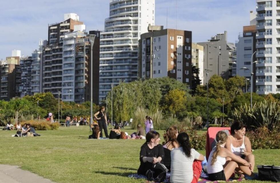 El tiempo en Rosario: la ciudad amaneció fría, pero la temperatura promete aumentar por la tarde