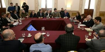 Los funcionarios nacionales visitaron la ciudad el viernes para analizar la problemática del delito\u002E (@eugenioburzaco)