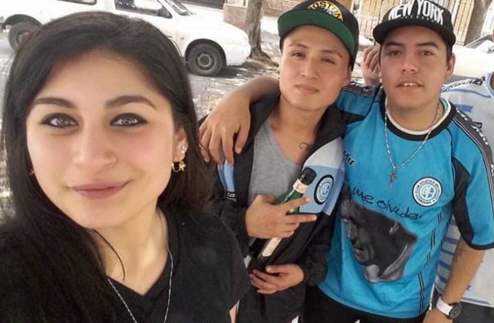 Con fernet y en paz: así viven la previa Edgar y Arian, un peruano y un cordobés hinchas de la B