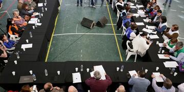 Reunión entre gremios y Gobierno\u002E