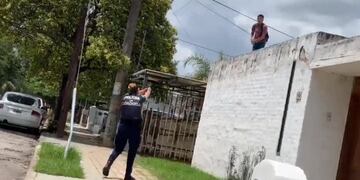 El presunto ladrón quiso escapar por un techo, pero no lo logró\u002E