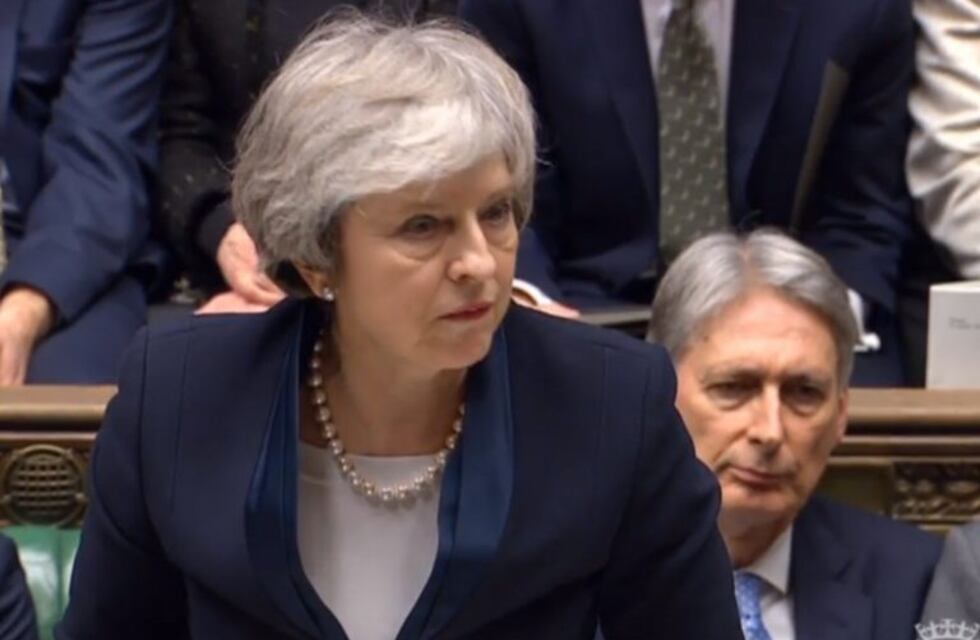 El Parlamento británico rechazó el acuerdo del Brexit de Theresa May