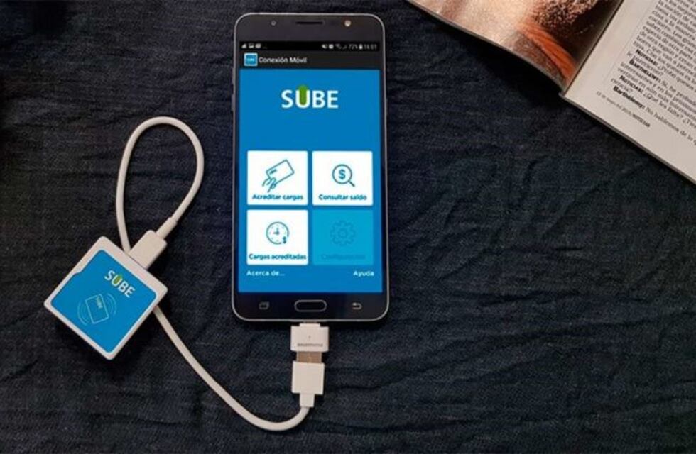 Lanzan un dispositivo para cargar la SUBE desde el celular