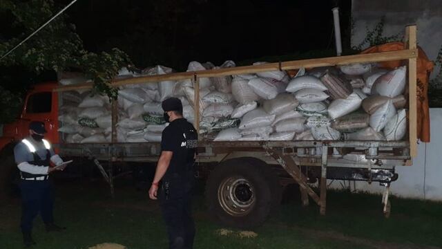 Contrabando en la frontera: retuvieron un camión con soja en El Soberbio