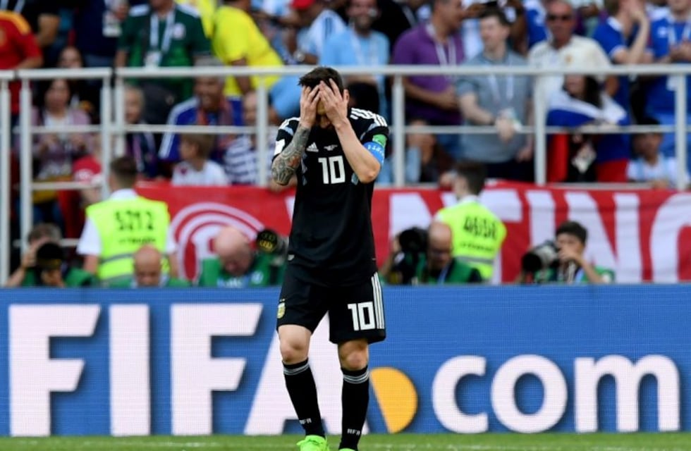 Decepcionante debut: Messi erró un penal y Argentina empató 1-1 con Islandia