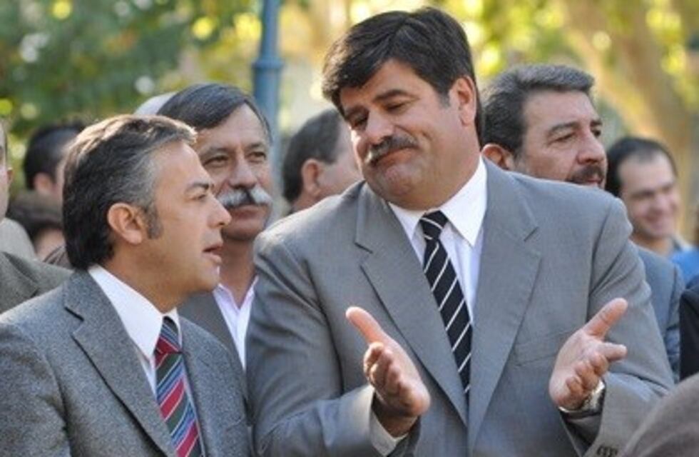 Cornejo, entre el guiño a Abed y el misterio de las listas