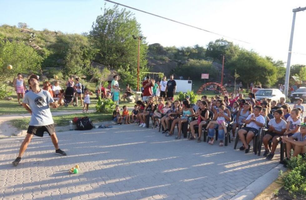 Las Heras invita a los vecinos a disfrutar de las plazas con actividades artísticas y recreativas