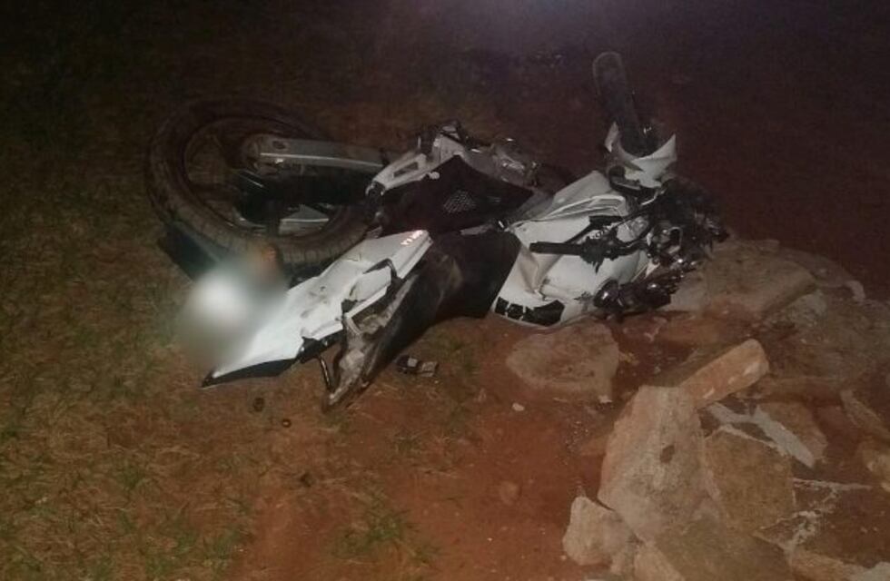 Despistó con su moto y murió en una curva de la ruta provincial 215 en Gobernador López