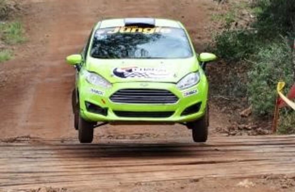 El motor se recalentó pero sigue la dupla Zarza-Espinola