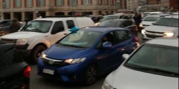 Bocinazo de gastronómicos de Mar del Plata que pidieron ser incorporados a las excepciones a la cuarentena (Imagen: Captura de video)