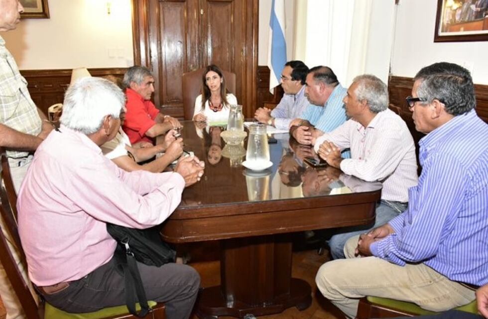 Carolina Vargas Aignasse recibió al Frente de Gremios Estatales